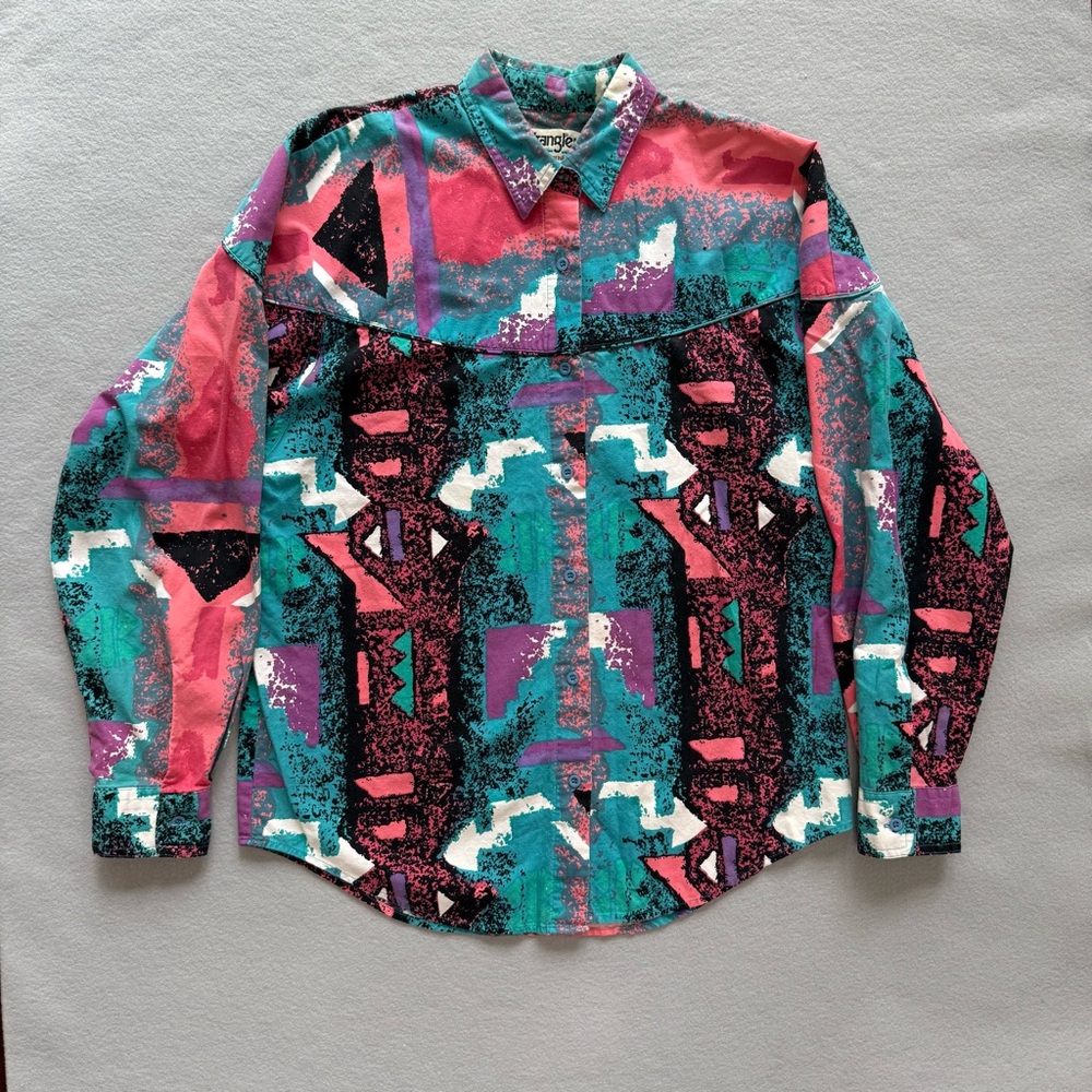 Women’s Vintage Wrangler Authentic Western Apparel Long Sleeve Button Down Shirt